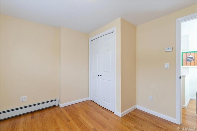 Building Photo - 11 Deauville Pkwy