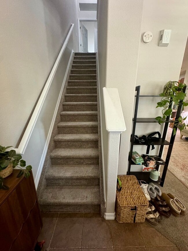 Building Photo - Updated Townhome in North Colorado Springs