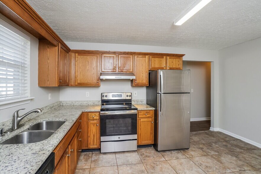 Building Photo - 5510 Littleridge Dr