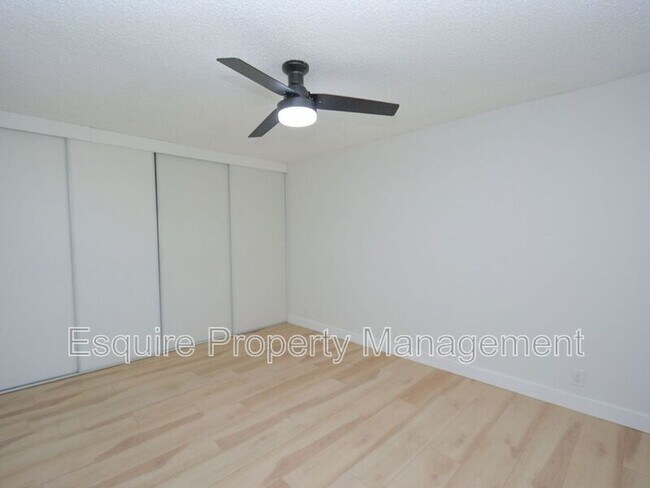Building Photo - 751 W Channel Islands Blvd