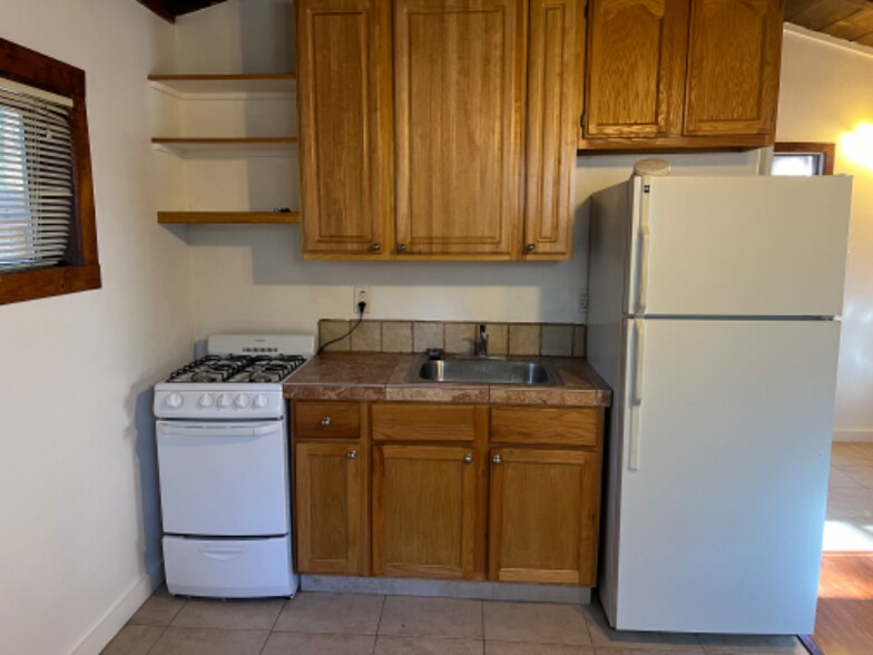 Building Photo - 2975 Sacramento Ave