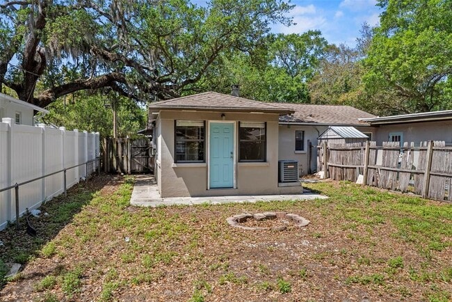 Building Photo - 1193 Bass Blvd