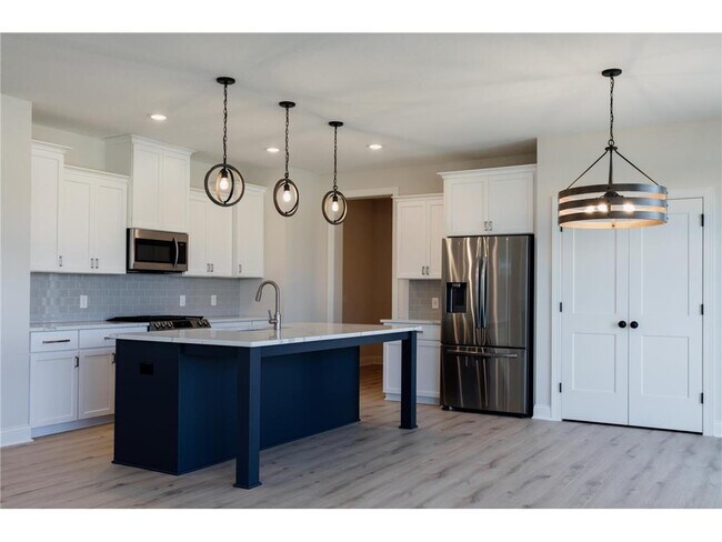 Building Photo - 10226 Arrowwood Path