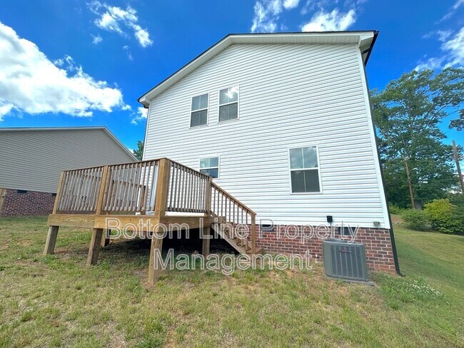 Building Photo - 224 Hampton Church Rd