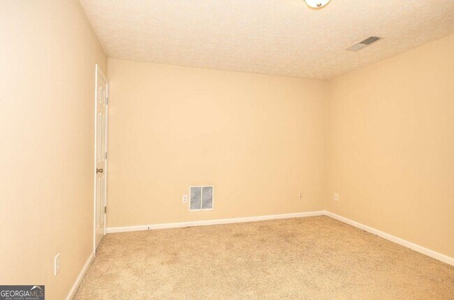 Building Photo - 453 Tara Commons Cir