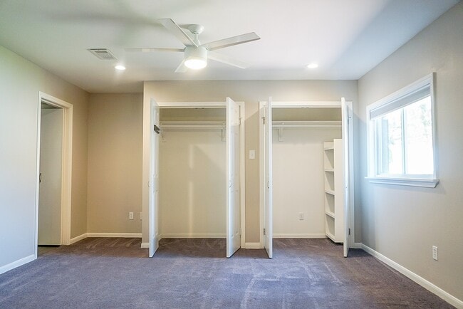 Building Photo - 7626 Coachwood Dr
