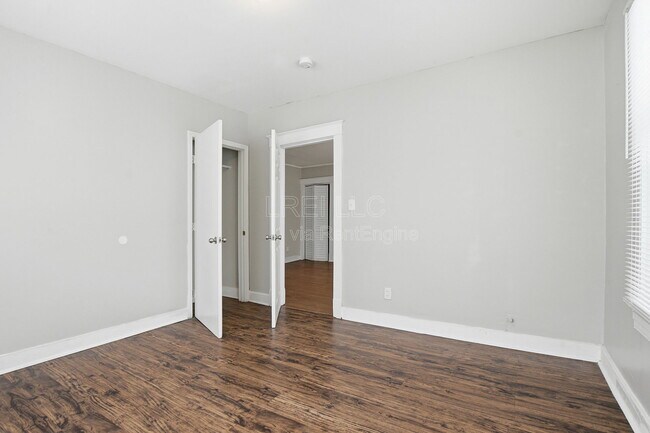 Building Photo - 701 Hazel St