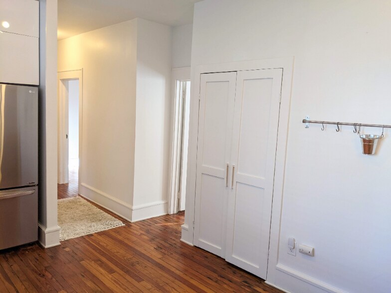 Building Photo - 2312 Forbes St