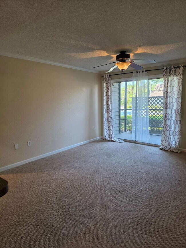 Building Photo - 1 bedroom condo in The Fountains at Countr...
