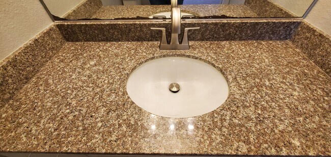 Building Photo - Bella Vita Beauty - New Upgrades & Resort-Style Amenities