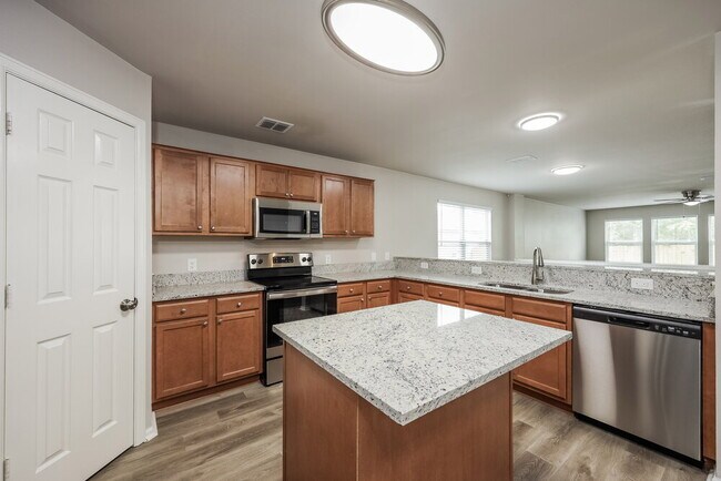 Building Photo - 10875 Rustic Cedar
