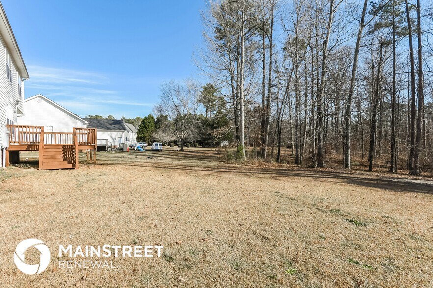 Building Photo - 113 Leach Dr