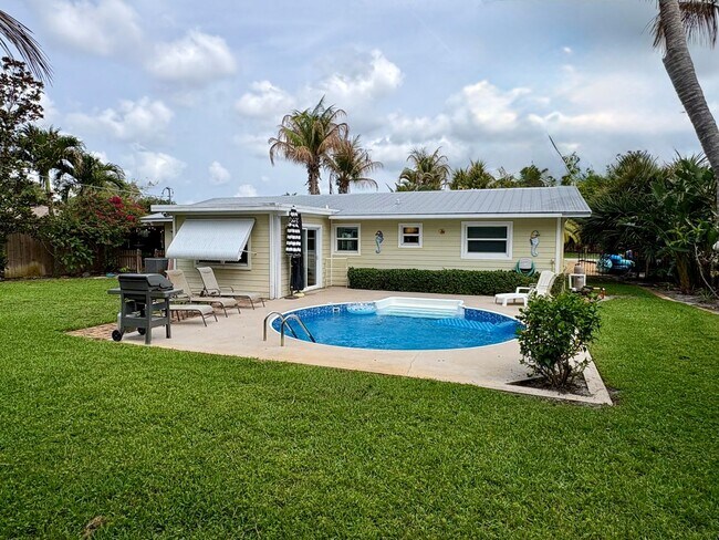 Building Photo - *ROCKY POINT GEM* 3/2/1 Pool Home with Lawn and Pool Care Included!