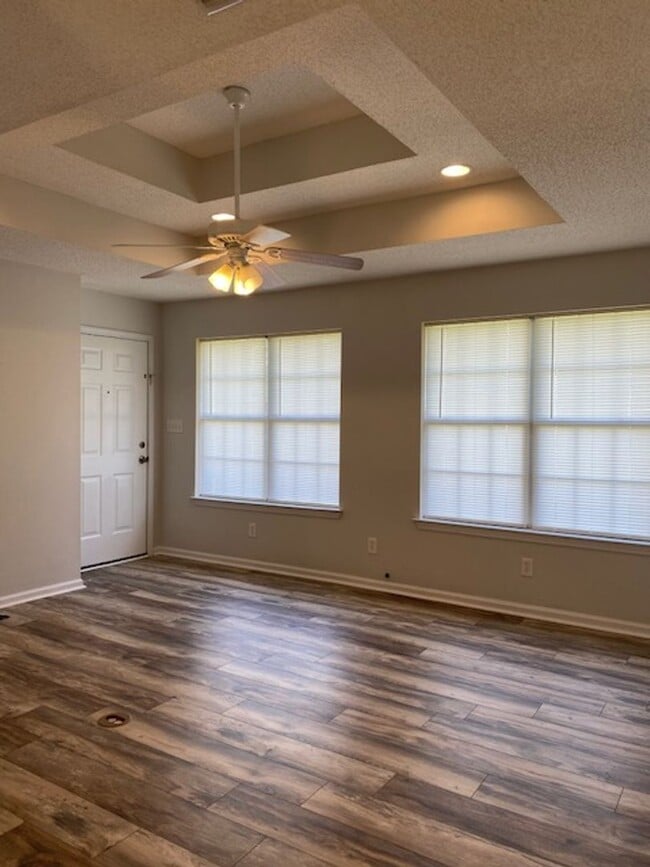 Building Photo - AVAILABLE FULL BRICK IN ROBERTSDALE