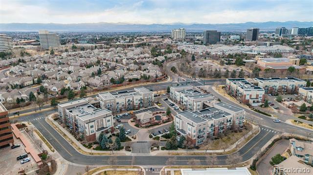 Building Photo - 5677 S Park Pl