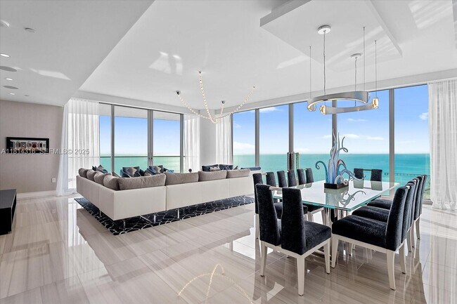 Building Photo - 17901 Collins Ave