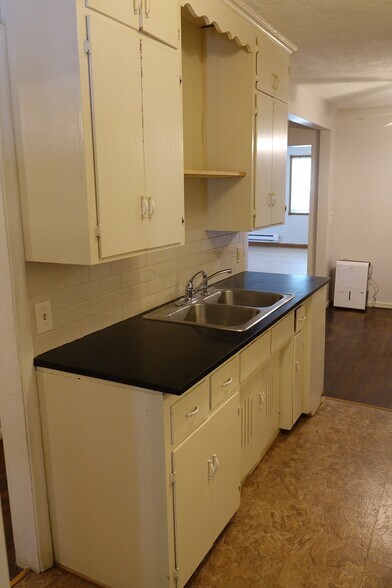 Building Photo - 1136 2nd Street