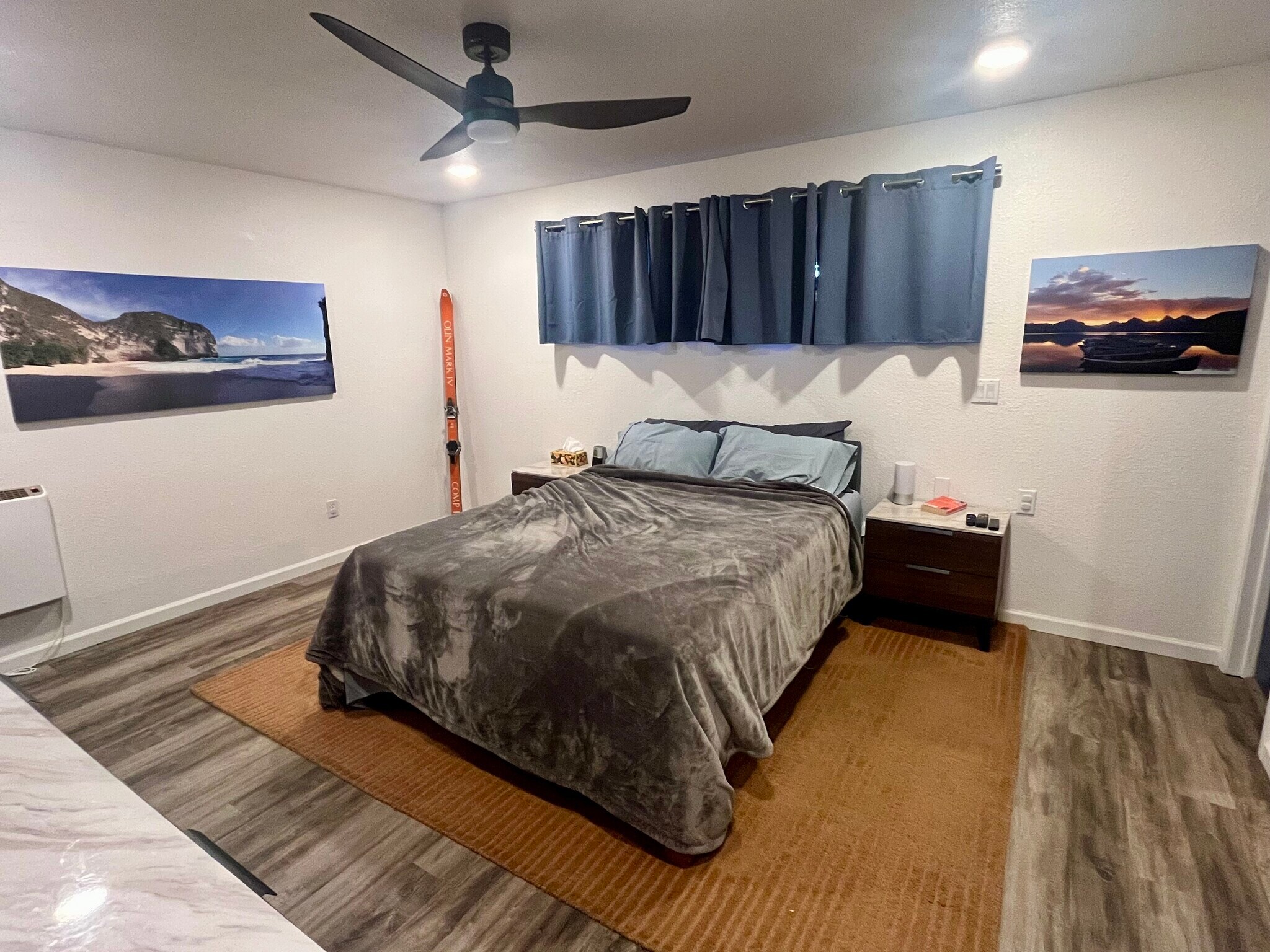 Building Photo - 915 University Ter