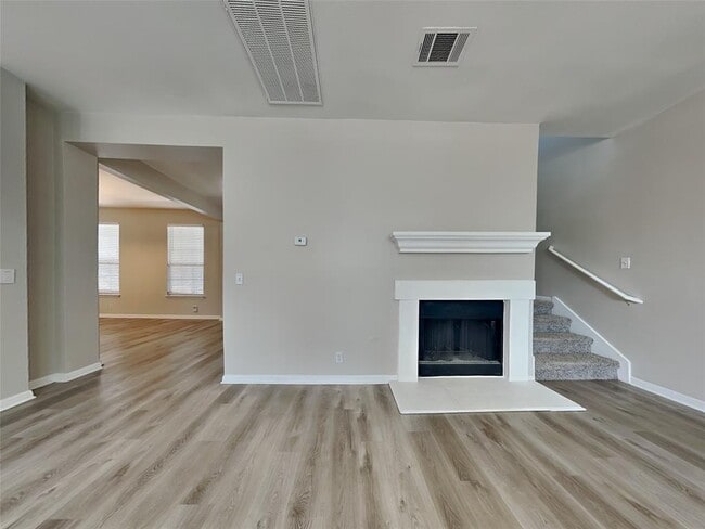 Building Photo - 501 Tobin Dr