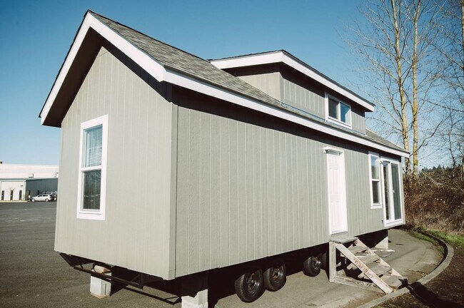 Building Photo - 7954 Birch Bay Dr