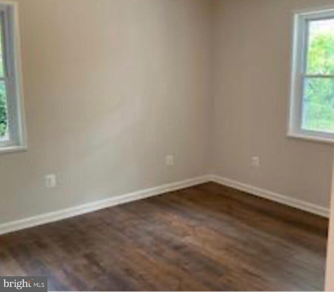 Building Photo - 4005 Braddock Rd