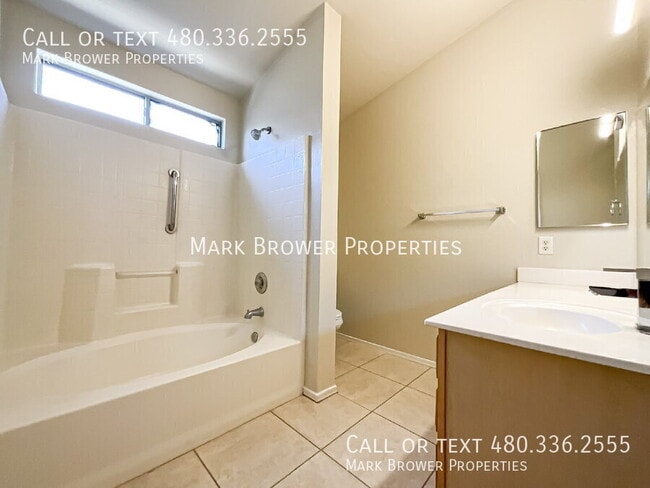 Building Photo - 11031 E Arbor Ave