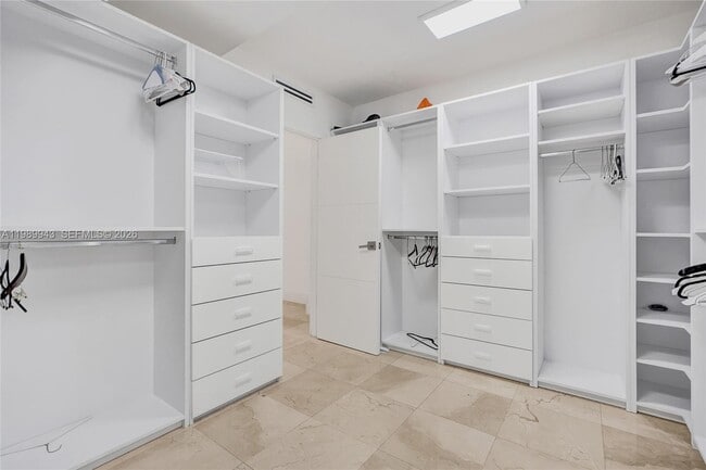 Building Photo - 10175 Collins Ave