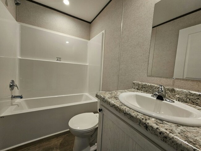 Building Photo - 1018 Myakka Dr