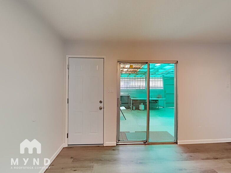 Building Photo - 7304 Lawnwood Dr