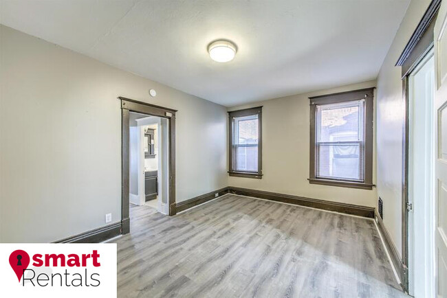 Building Photo - 4065 Botanical Ave