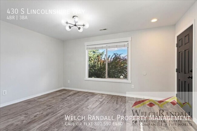 Building Photo - 430 S Lincolnshire Way