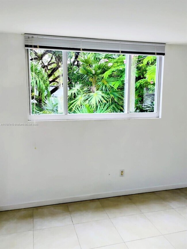 Building Photo - 4410 Brighton Pl