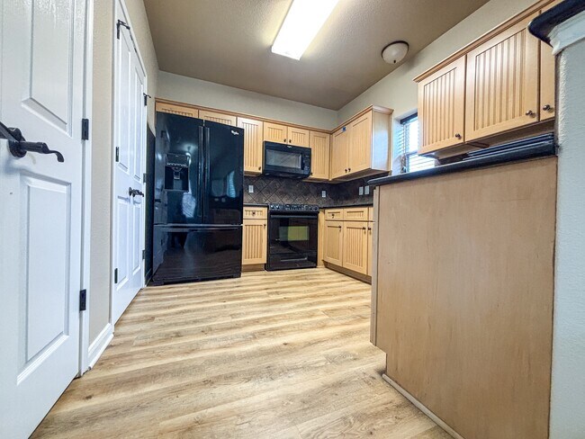 Building Photo - 1908 Tanger Ter