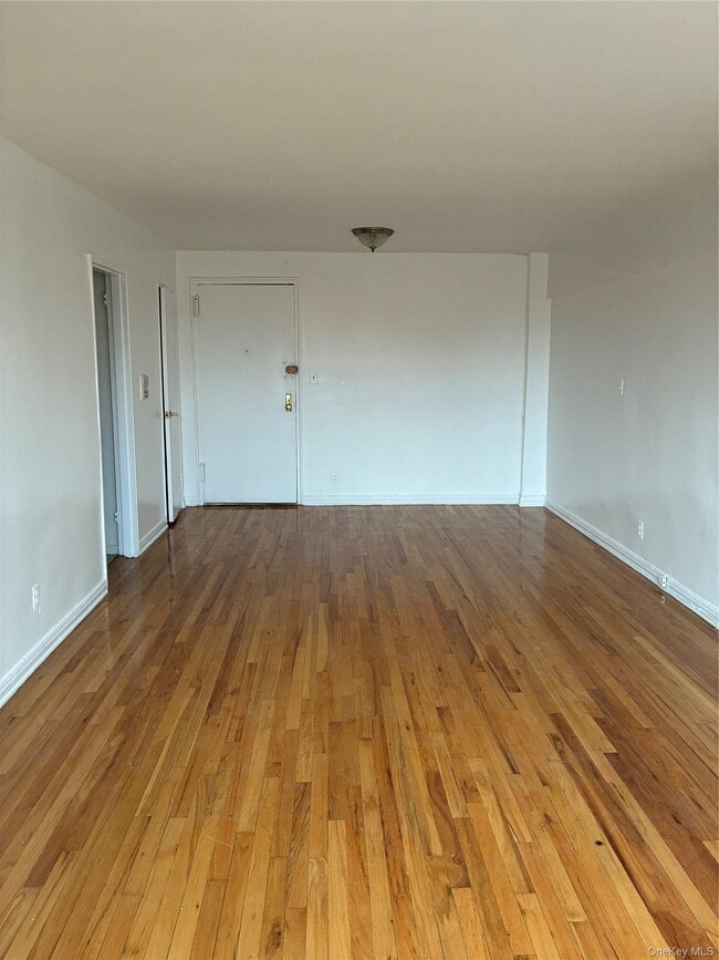 Building Photo - 610 Waring Ave