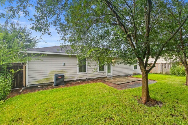 Building Photo - 28922 Red River Loop