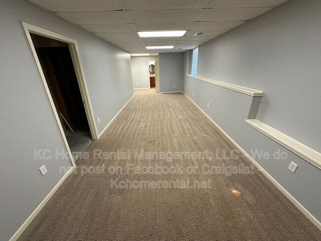 Building Photo - 10850 W 207th St