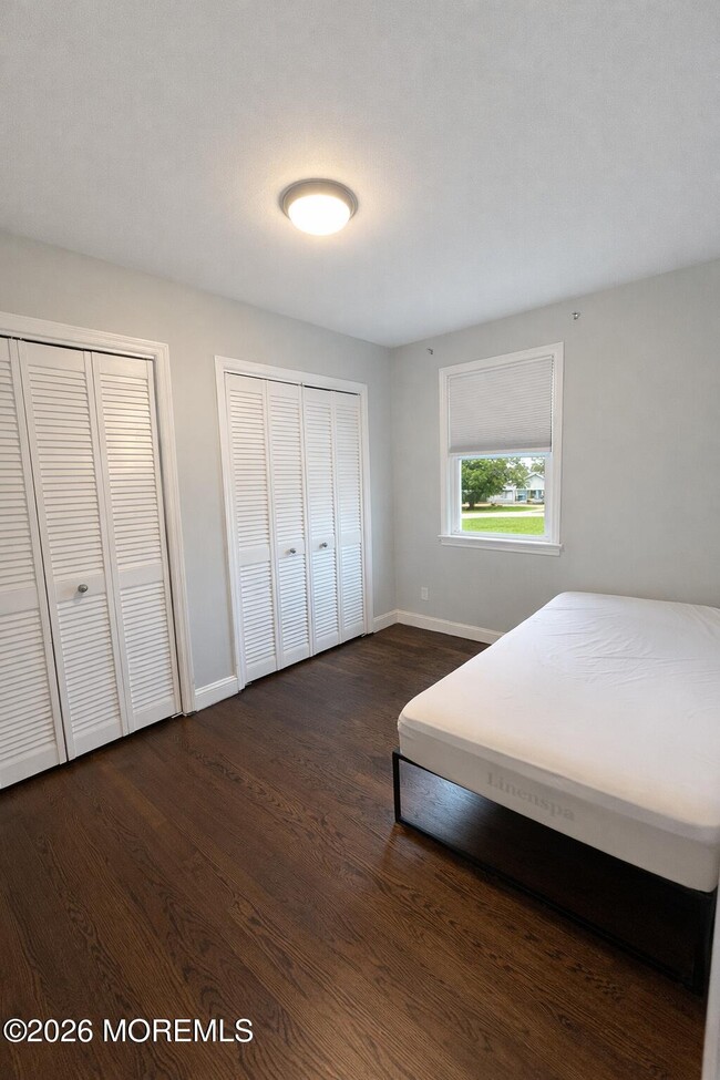 Building Photo - 17 Wyckoff St