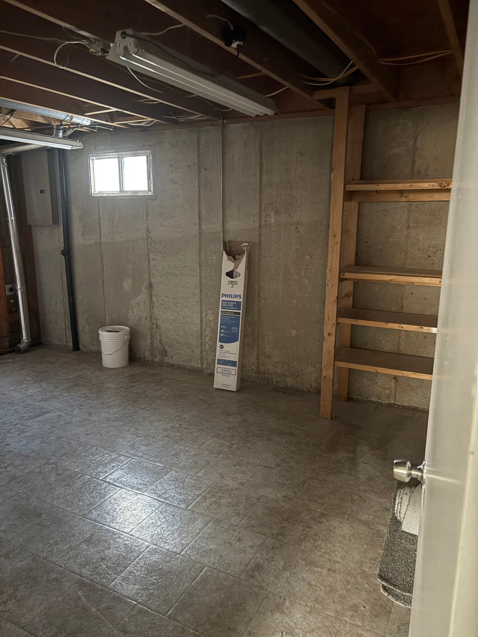 Storage - 1343 N Deerfield Dr