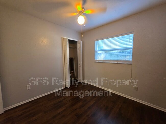 Building Photo - 2001 E Grant Ave