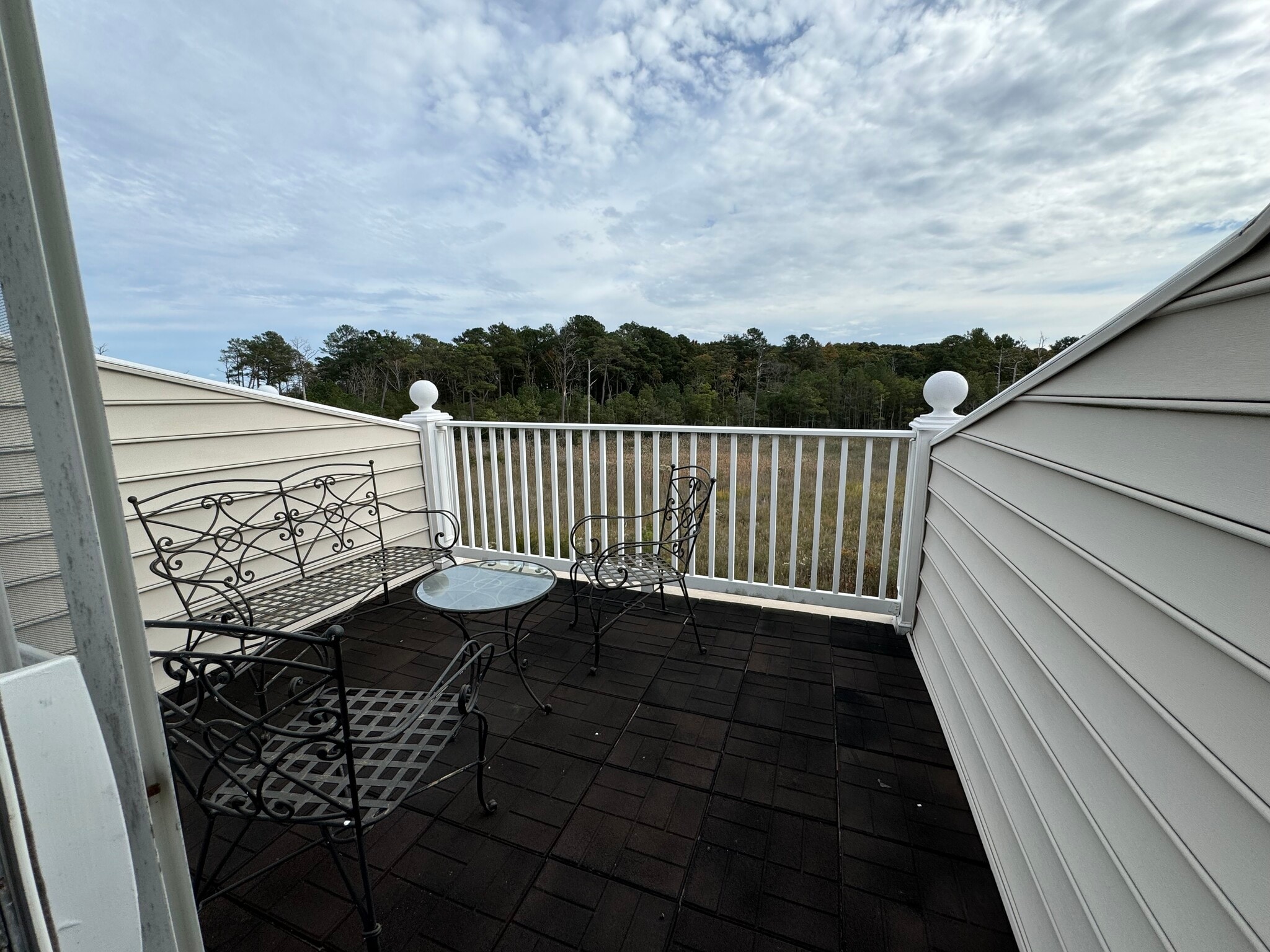 Building Photo - 35821 S Gloucester Cir