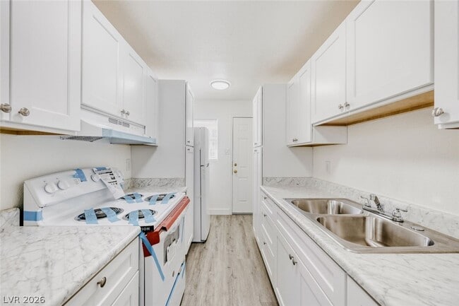 Building Photo - 1014 N 4th St