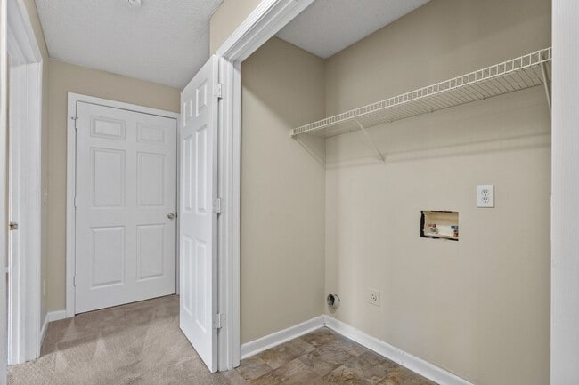 Building Photo - High-speed Internet, basic cable, water, s...