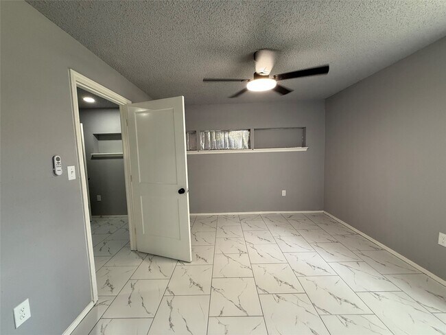 Building Photo - 23515 Briarcreek Blvd