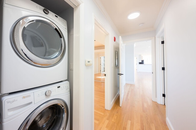 Building Photo - 1188 Noriega St