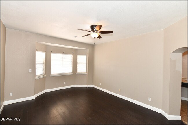 Building Photo - 7362 Luz De Dia Ct