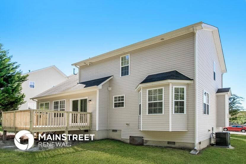 Building Photo - 3055 Canterbury Park Dr