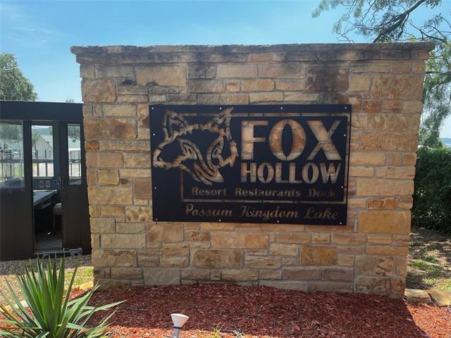 Building Photo - 504 Doe Ln