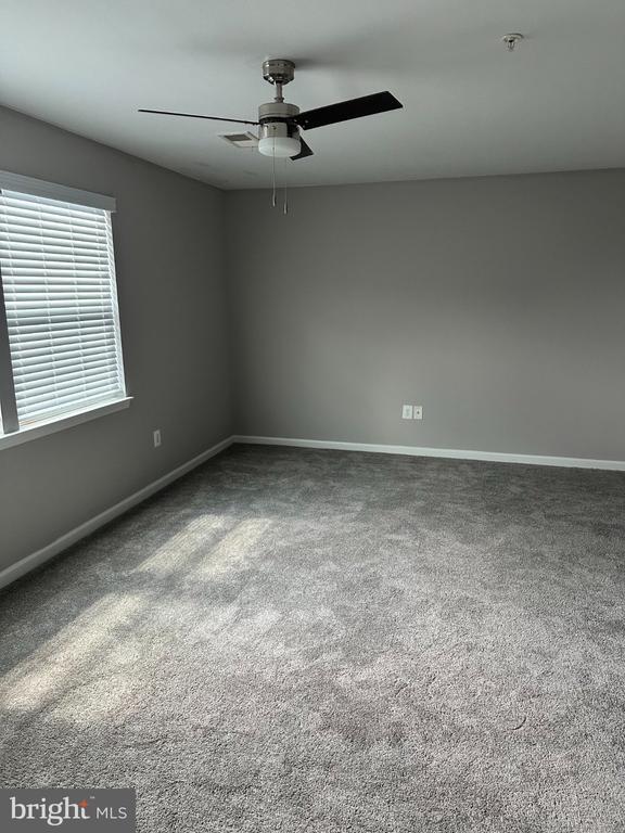 Building Photo - 9365 Paragon Way