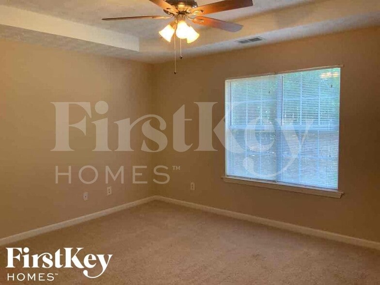 Building Photo - 100 Myrtle Grove Ln