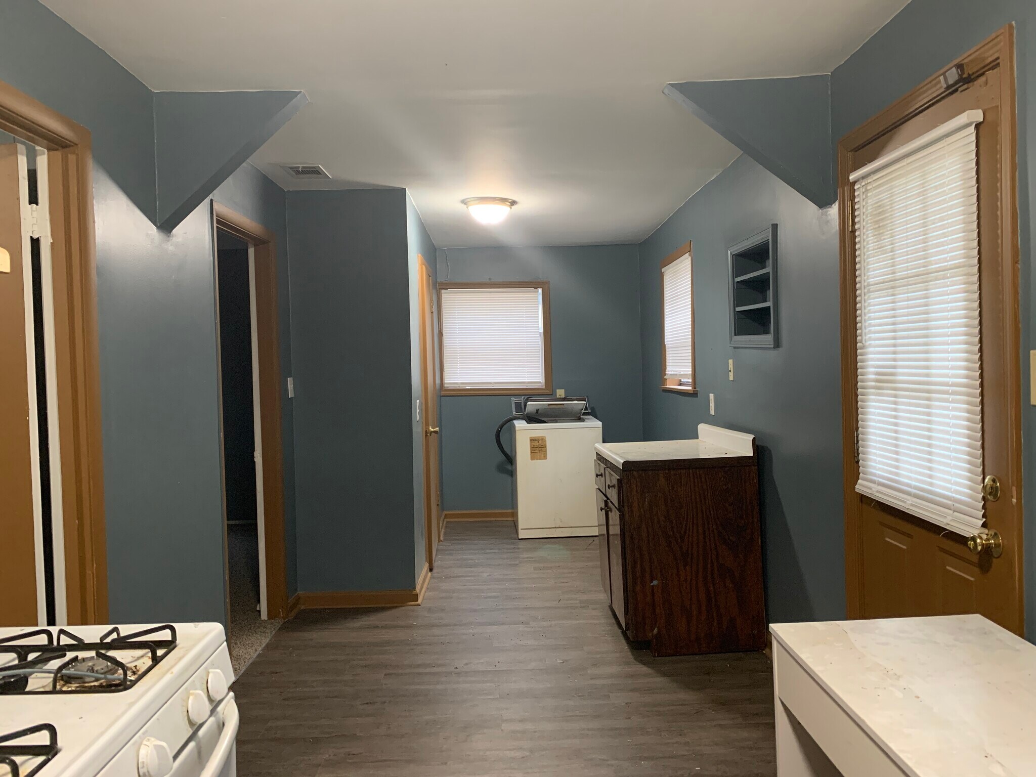 Building Photo - 2367 Hunter Ave